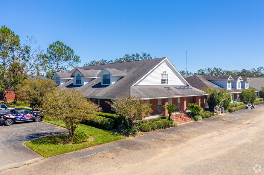 150 W Section Ave, Foley, AL à louer - Photo principale - Image 1 de 5
