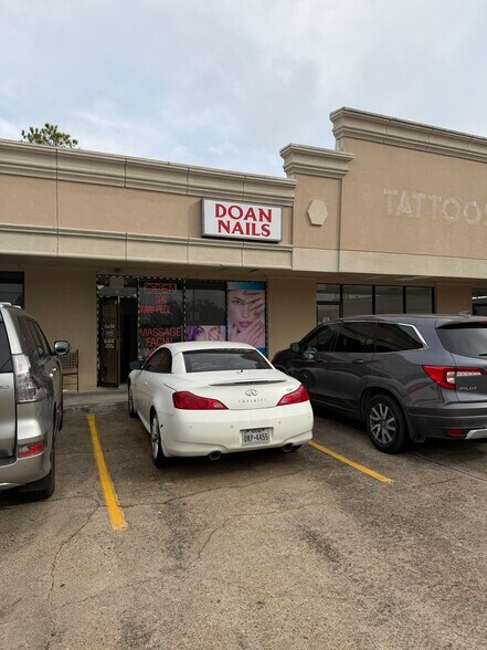 1101-1149 S Hwy 6, Houston, TX for lease - Building Photo - Image 3 of 10