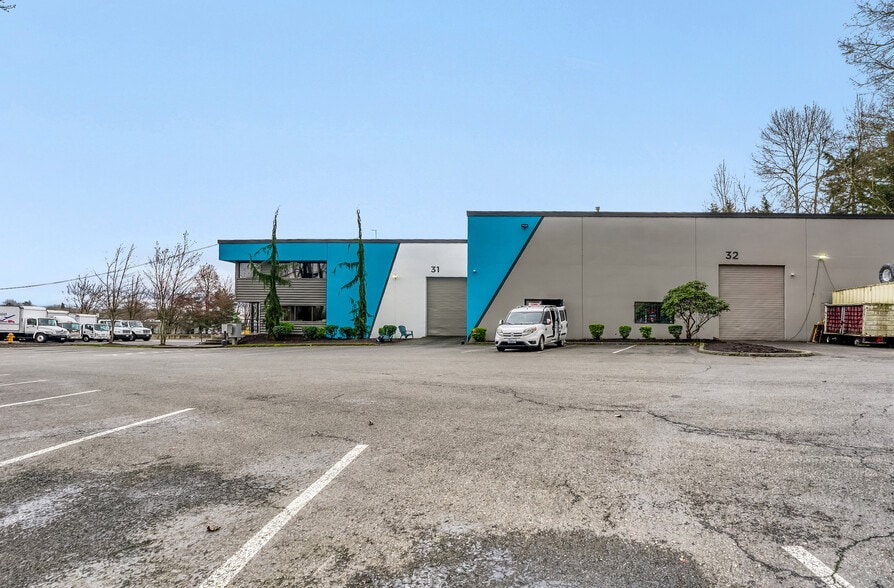 19111 Des Moines Memorial Dr, Seatac, WA for lease - Building Photo - Image 2 of 9