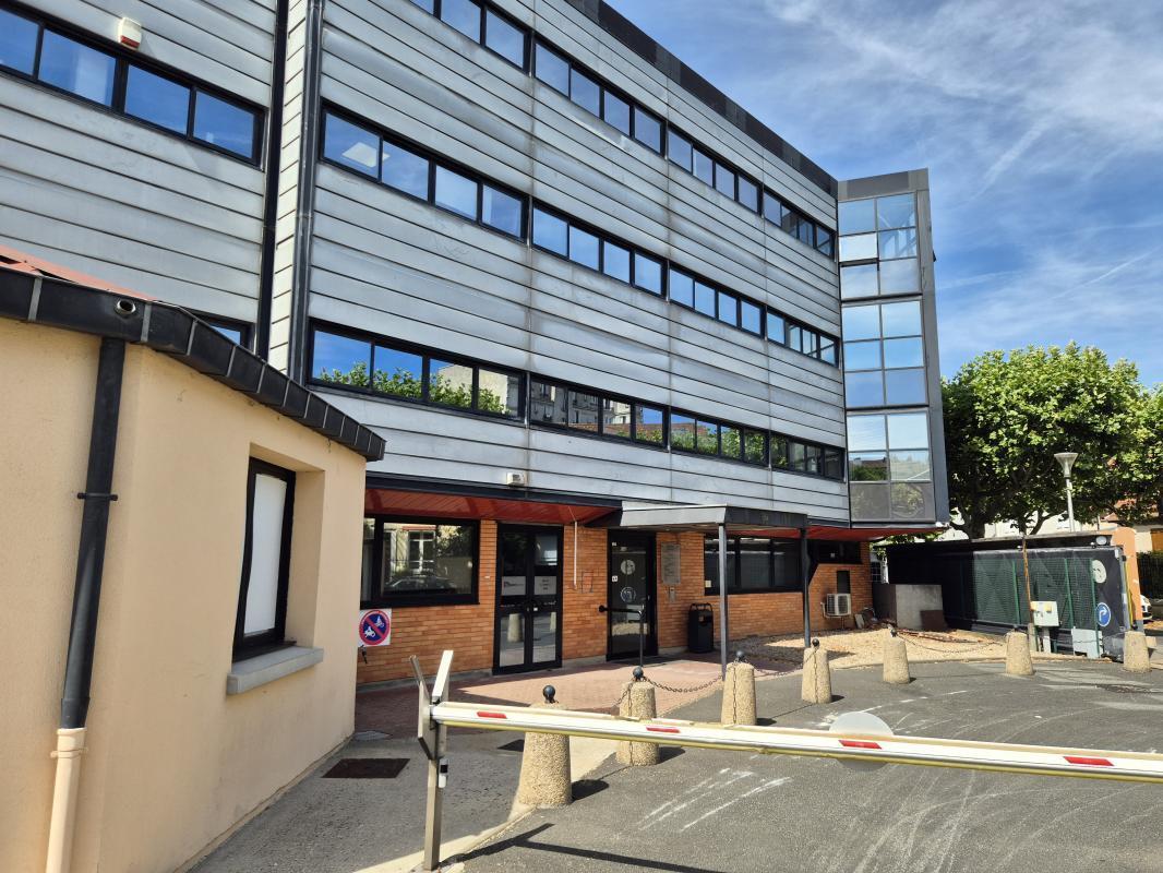 7 Rue Roland Martin, Champigny-sur-Marne for lease Building Photo- Image 1 of 7