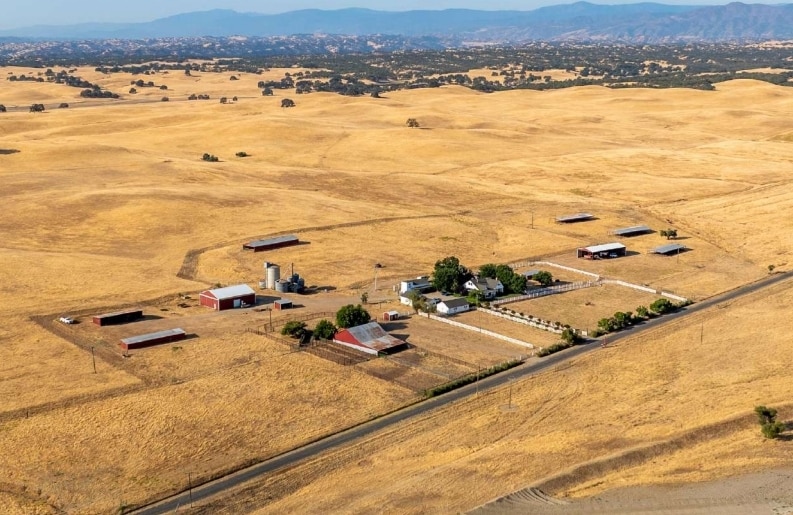 17775 Long Hollow Rd, Corning, CA for sale - Primary Photo - Image 1 of 2