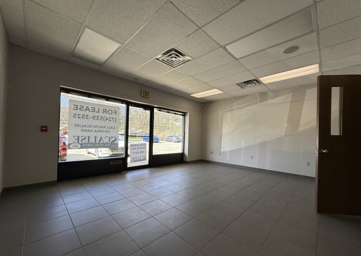 Old Route 30, Greensburg, PA for lease Interior Photo- Image 1 of 12