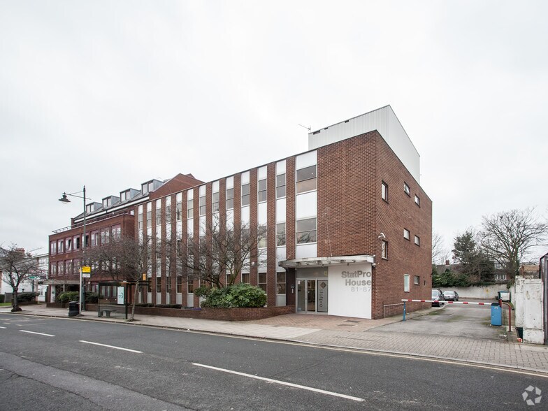 77-91 Hartfield Rd, Londres à louer - Photo du bâtiment - Image 3 de 6