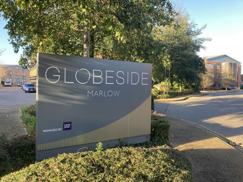 Fieldhouse Ln, Marlow à louer - Photo du bâtiment - Image 3 de 29