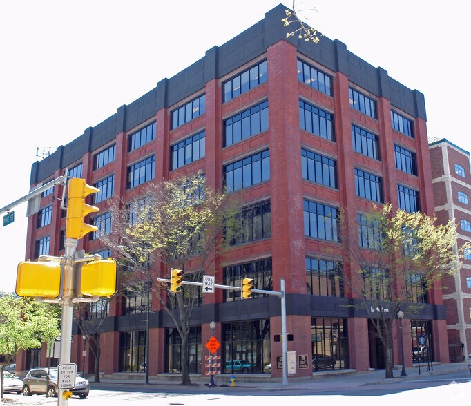 101 W 3rd St, Williamsport, PA à louer - Photo principale - Image 1 de 9