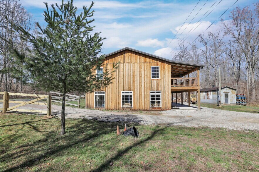 2896 Adelphia State Rd, Wellston, OH à vendre - Photo du bâtiment - Image 3 de 99