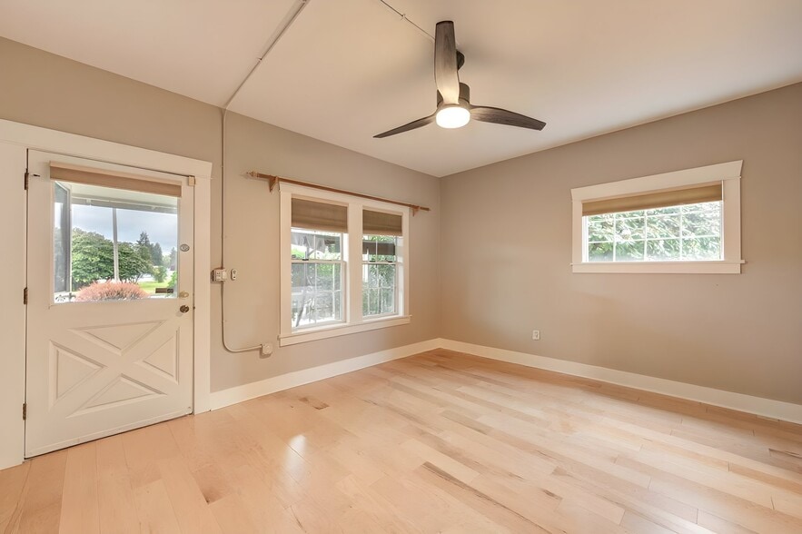 654 W Main St, Monroe, WA for sale - Building Photo - Image 3 of 43