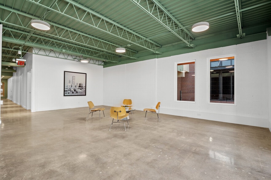 1625 S Boston Ave, Tulsa, OK for lease - Building Photo - Image 3 of 34