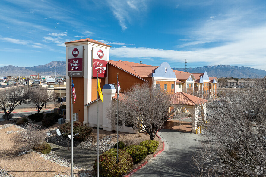 4630 Pan American Fwy NE, Albuquerque, NM à vendre - Photo principale - Image 1 de 1