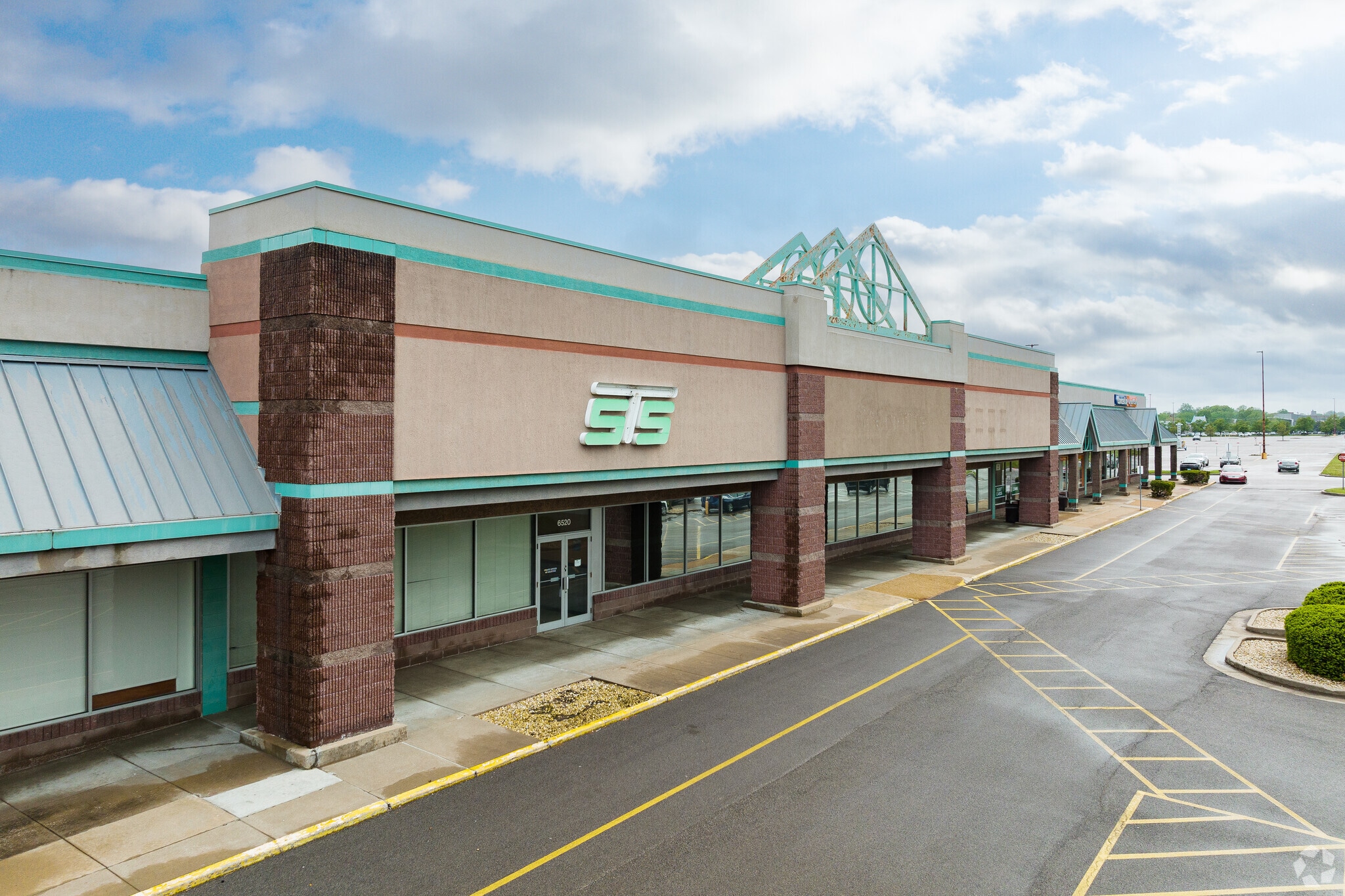 6500-6750 Manchester Ave, Saint Louis, MO for lease Building Photo- Image 1 of 7