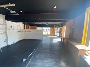48 Buxton Rd, Stockport for lease Interior Photo- Image 2 of 4