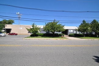 Plus de détails pour 65 Commerce Rd, Carlstadt, NJ - Bureau à louer