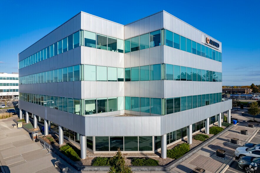 1001 Champlain Ave, Burlington, ON à louer - Photo du bâtiment - Image 2 de 17