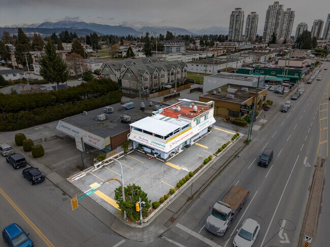 Plus de détails pour 6701 Kingsway, Burnaby, BC - Commerce de détail à vendre