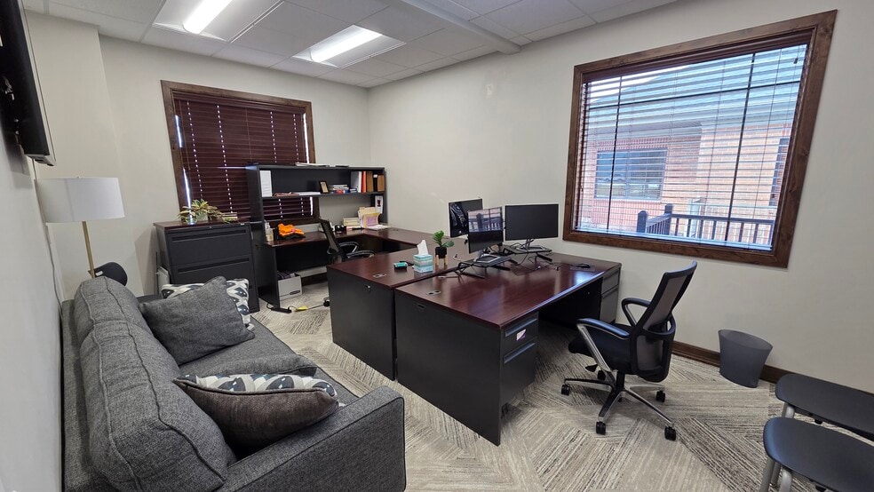 1680 Elk Creek Dr, Idaho Falls, ID for lease - Building Photo - Image 2 of 19