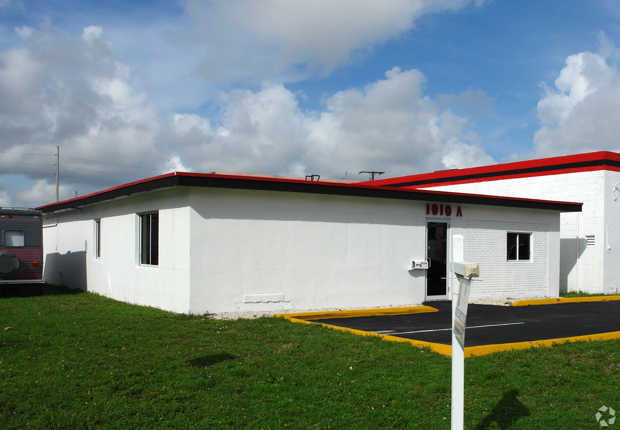 1010 N 20th Ave, Hollywood, FL for lease Primary Photo- Image 1 of 14