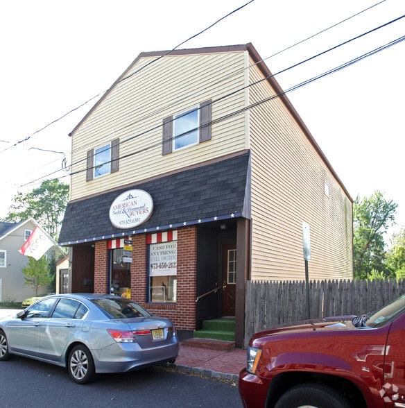 10 Main St, Hamburg, NJ for lease - Building Photo - Image 2 of 5