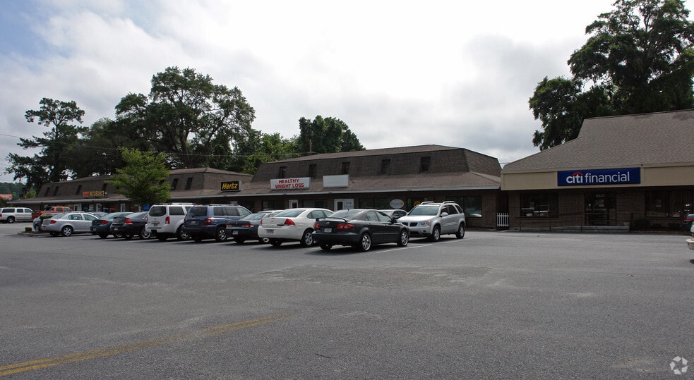 8400-8420 Abercorn St, Savannah, GA for lease - Building Photo - Image 3 of 8