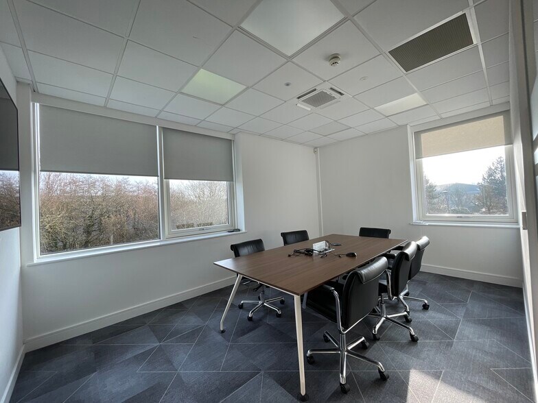 Harlequin Office Park, Bristol à louer - Photo du bâtiment - Image 2 de 9
