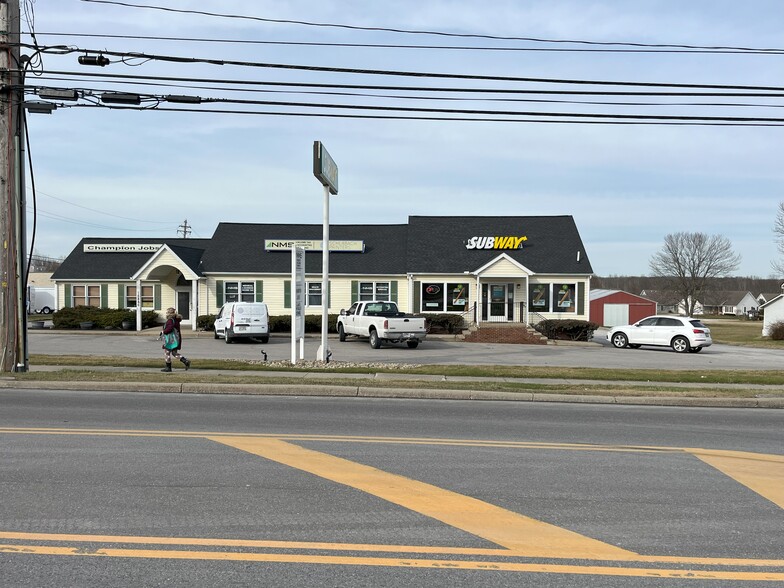 15444-15446 W High St, Middlefield, OH à louer - Photo du bâtiment - Image 1 de 5