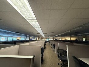 9942 N Alpine Rd, Machesney Park, IL for sale Interior Photo- Image 2 of 7