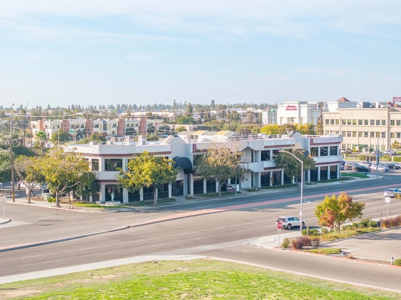 6769 N Fresno St, Fresno, CA for sale - Building Photo - Image 2 of 5