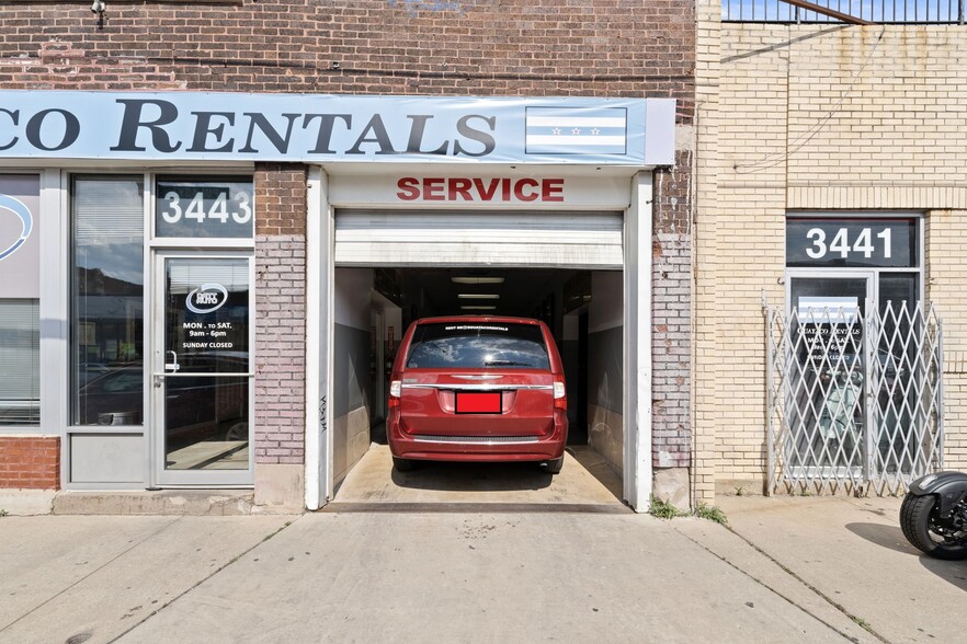 3441-3445 N Pulaski Rd, Chicago, IL for sale - Building Photo - Image 3 of 46