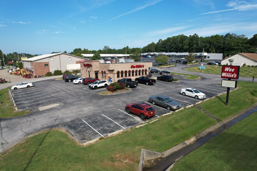 4618 W Richland Plaza Dr, Bloomington, IN à louer - Photo du bâtiment - Image 3 de 4