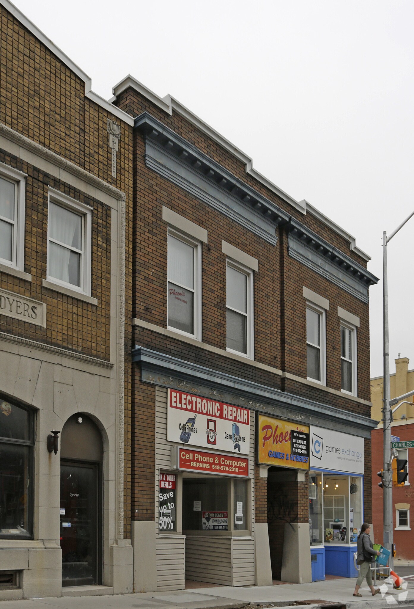 84-92 Queen St S, Kitchener, ON à vendre Photo principale- Image 1 de 1
