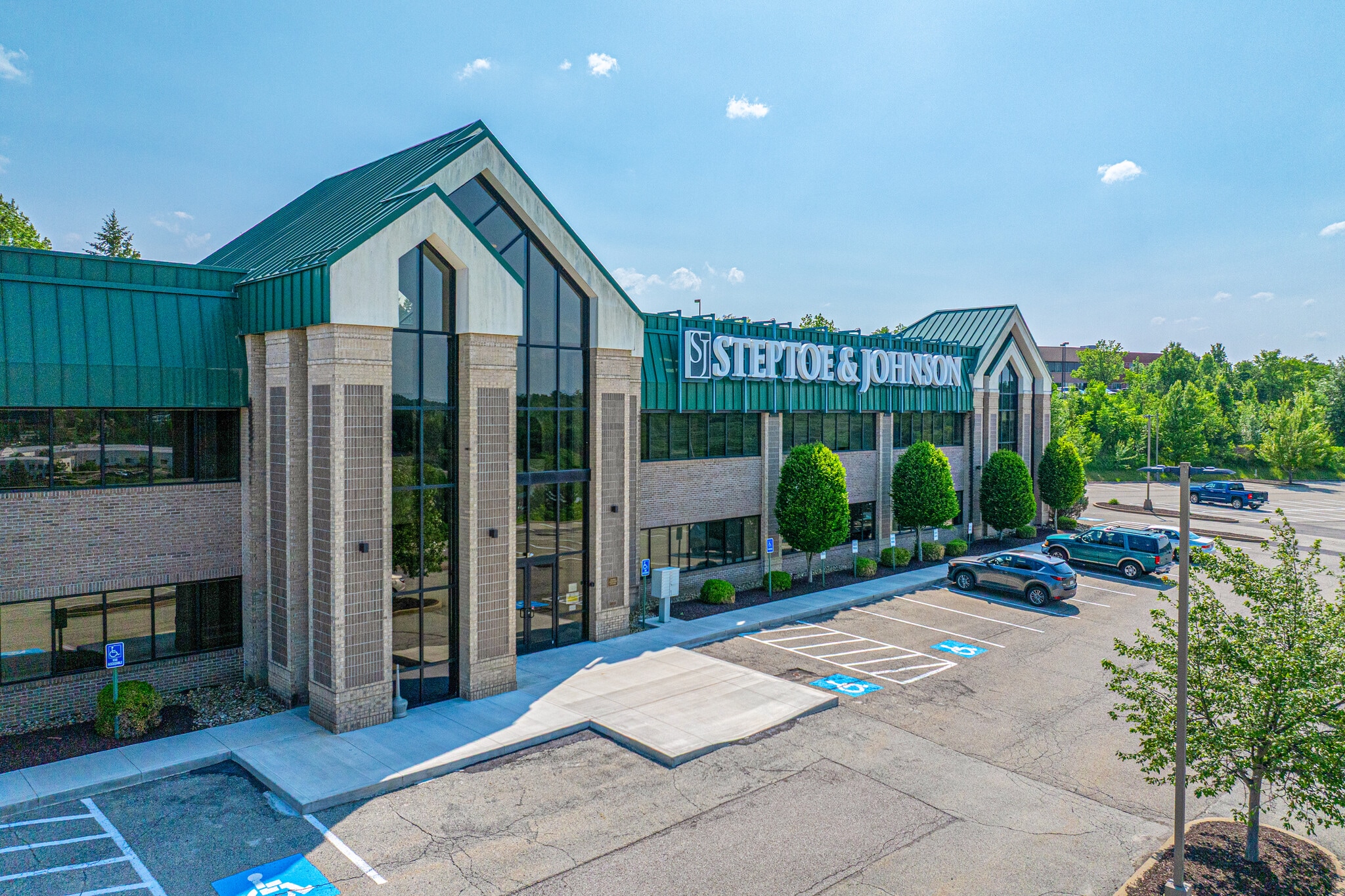 11 Grandview Cir, Canonsburg, PA for lease Building Photo- Image 1 of 10