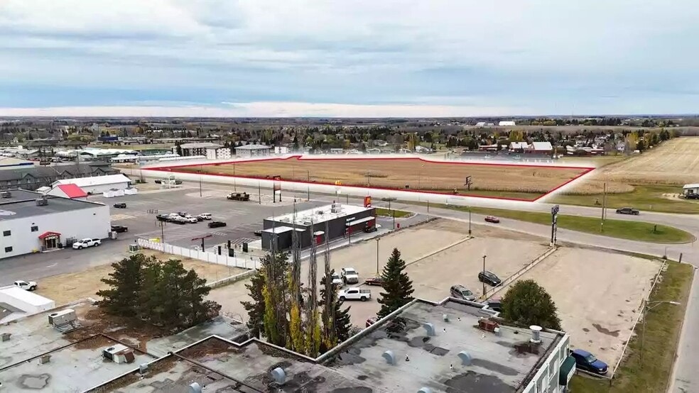 5902 49 St, Barrhead, AB for lease - Building Photo - Image 1 of 1