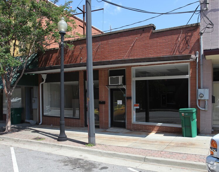 37-39 State St, Commerce, GA à vendre - Photo du bâtiment - Image 2 de 2