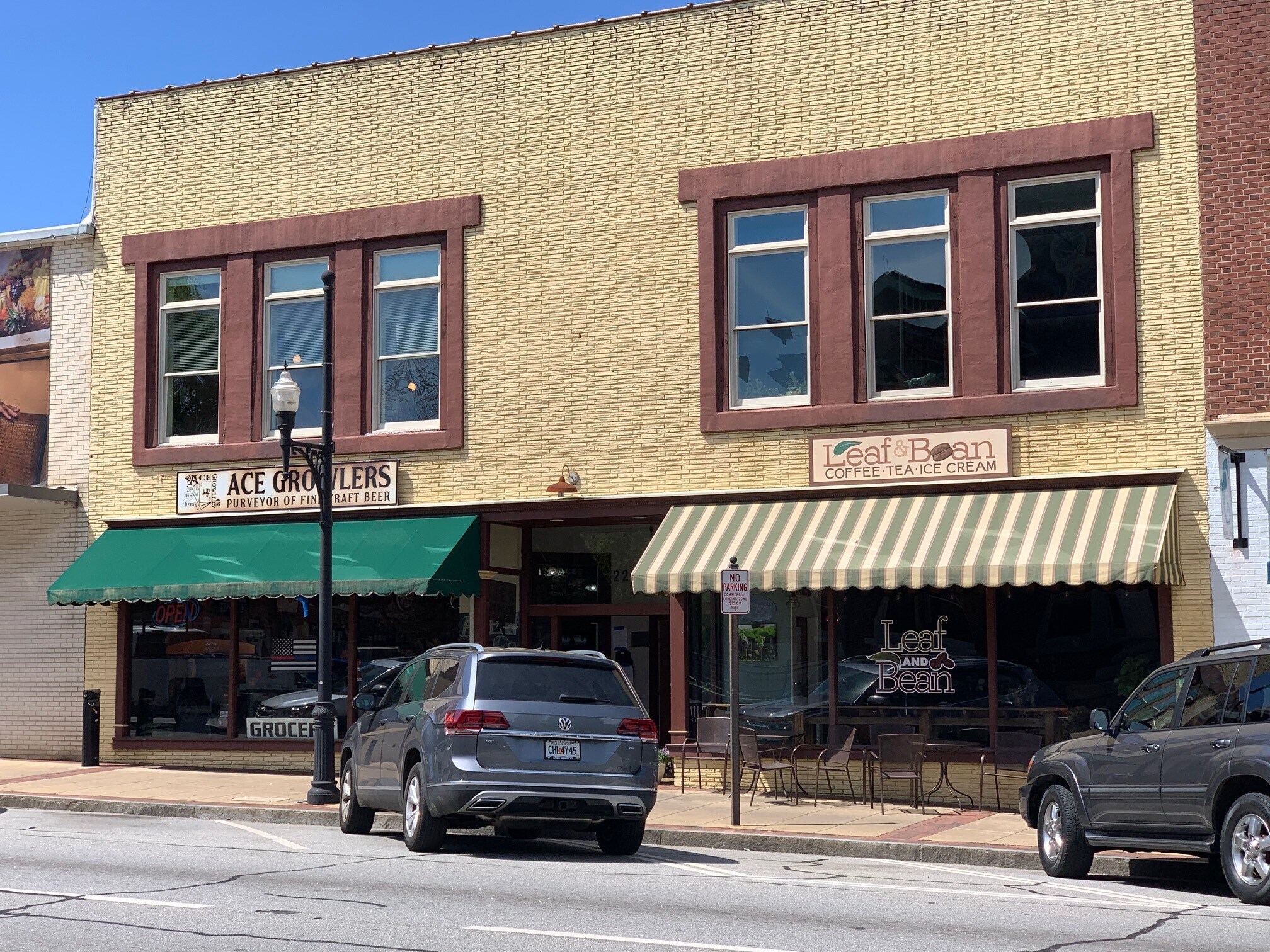 22 West Court Sq, Newnan, GA à louer Photo principale- Image 1 de 6