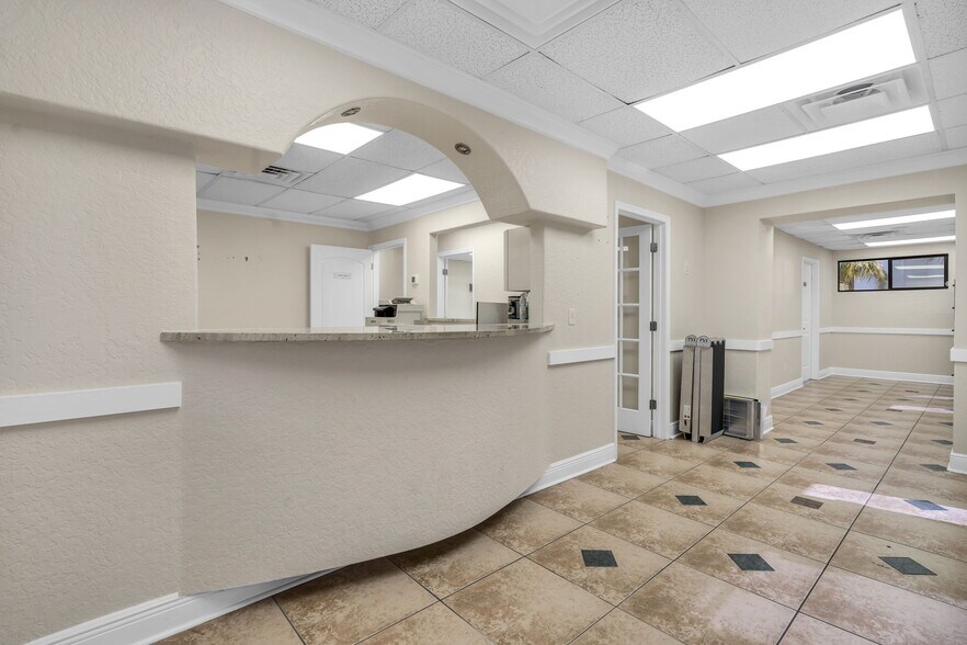 4109 Armenia Ave, Tampa, FL à vendre - Photo du bâtiment - Image 3 de 40