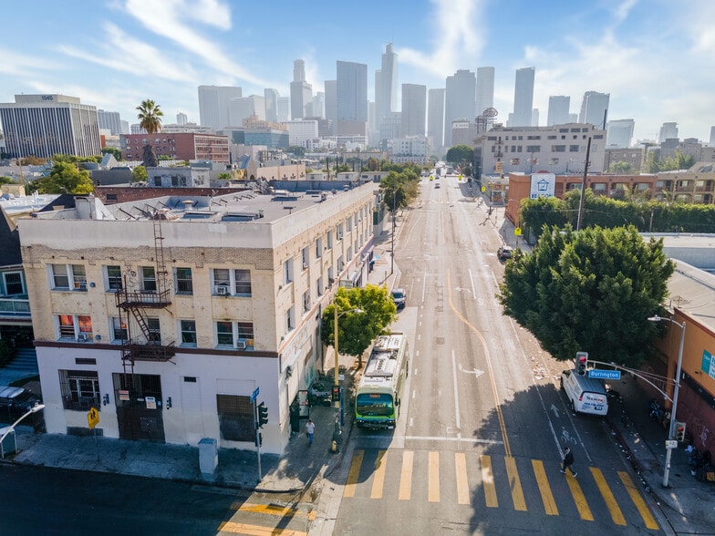694 S Burlington Ave, Los Angeles, CA for sale - Building Photo - Image 3 of 20