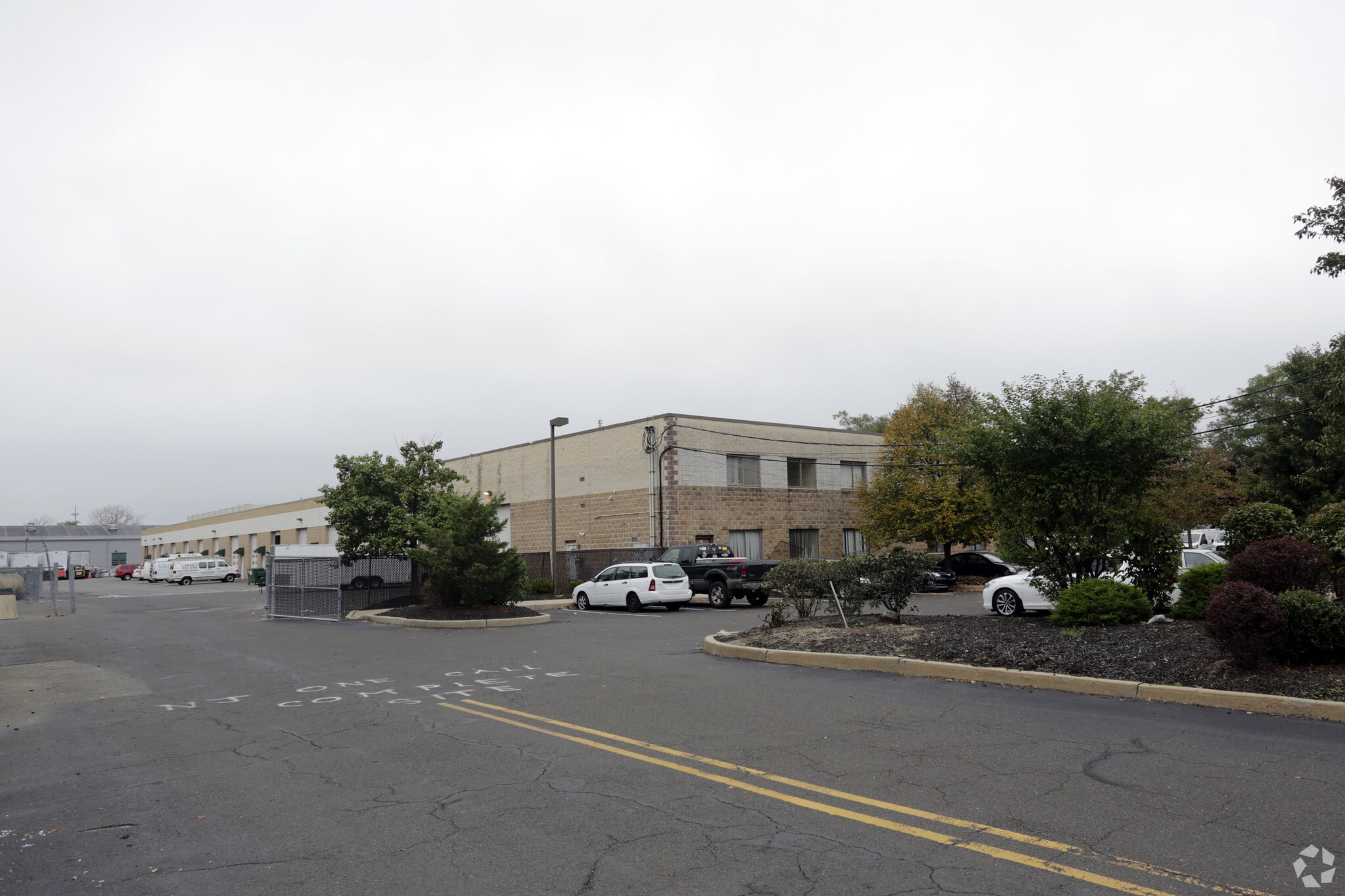 299 Whitehead Rd, Hamilton, NJ for lease Primary Photo- Image 1 of 16