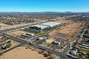 SEC I-10 & N 67th Ave - Restaurant avec service au volant