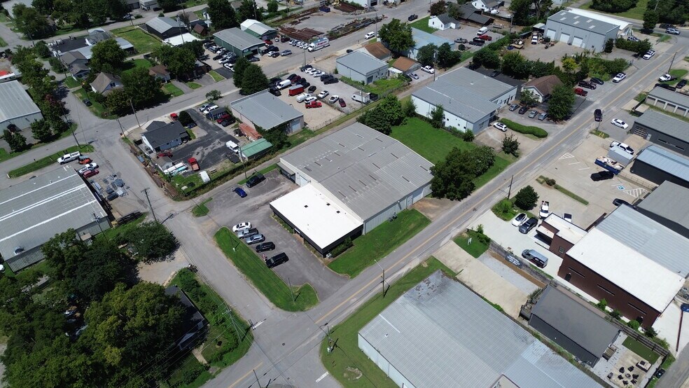 2421 Cruzen St, Nashville, TN for lease - Building Photo - Image 2 of 4