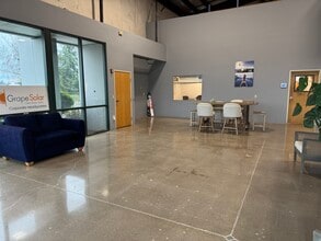 2710-2720 W 5th Ave, Eugene, OR for lease Interior Photo- Image 1 of 25