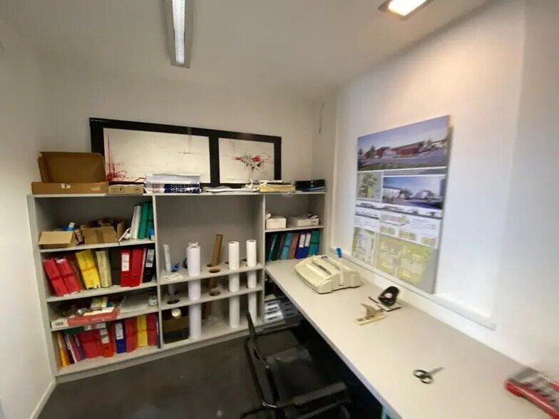 Office in Roubaix for sale - Interior Photo - Image 3 of 15