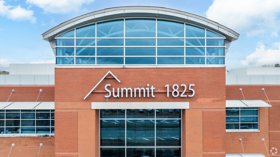 1825 E Highway 34, Newnan, GA à louer - Photo du bâtiment - Image 3 de 12