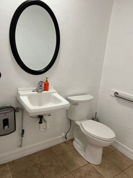 3512 del prado Blvd S, Cape Coral, FL à louer - Photo intérieure - Image 2 de 12