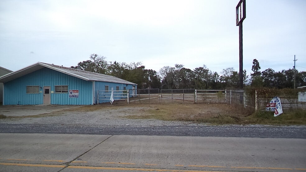 217 Hollywood, Houma, LA à vendre - Photo du bâtiment - Image 3 de 9