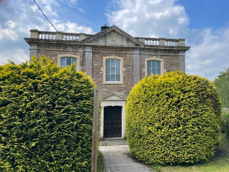 32 Frome Rd, Frome for sale - Primary Photo - Image 1 of 1