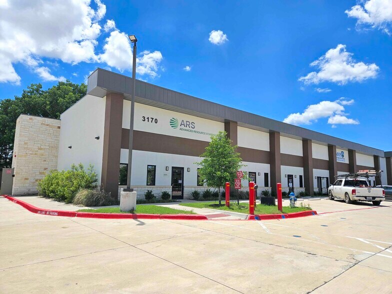3170 Ridge Rd, McKinney, TX à louer - Photo principale - Image 1 de 4