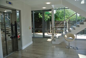 2 Esher Rd, Walton On Thames for lease Interior Photo- Image 2 of 5