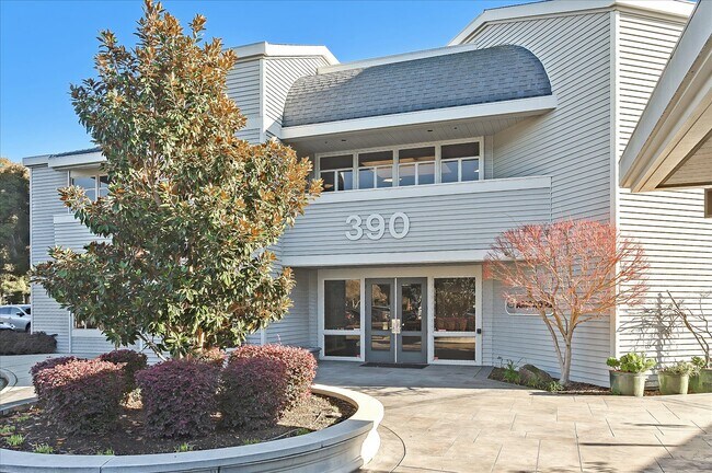 More details for 370-390 Bridge Pky, Redwood City, CA - Office for Lease