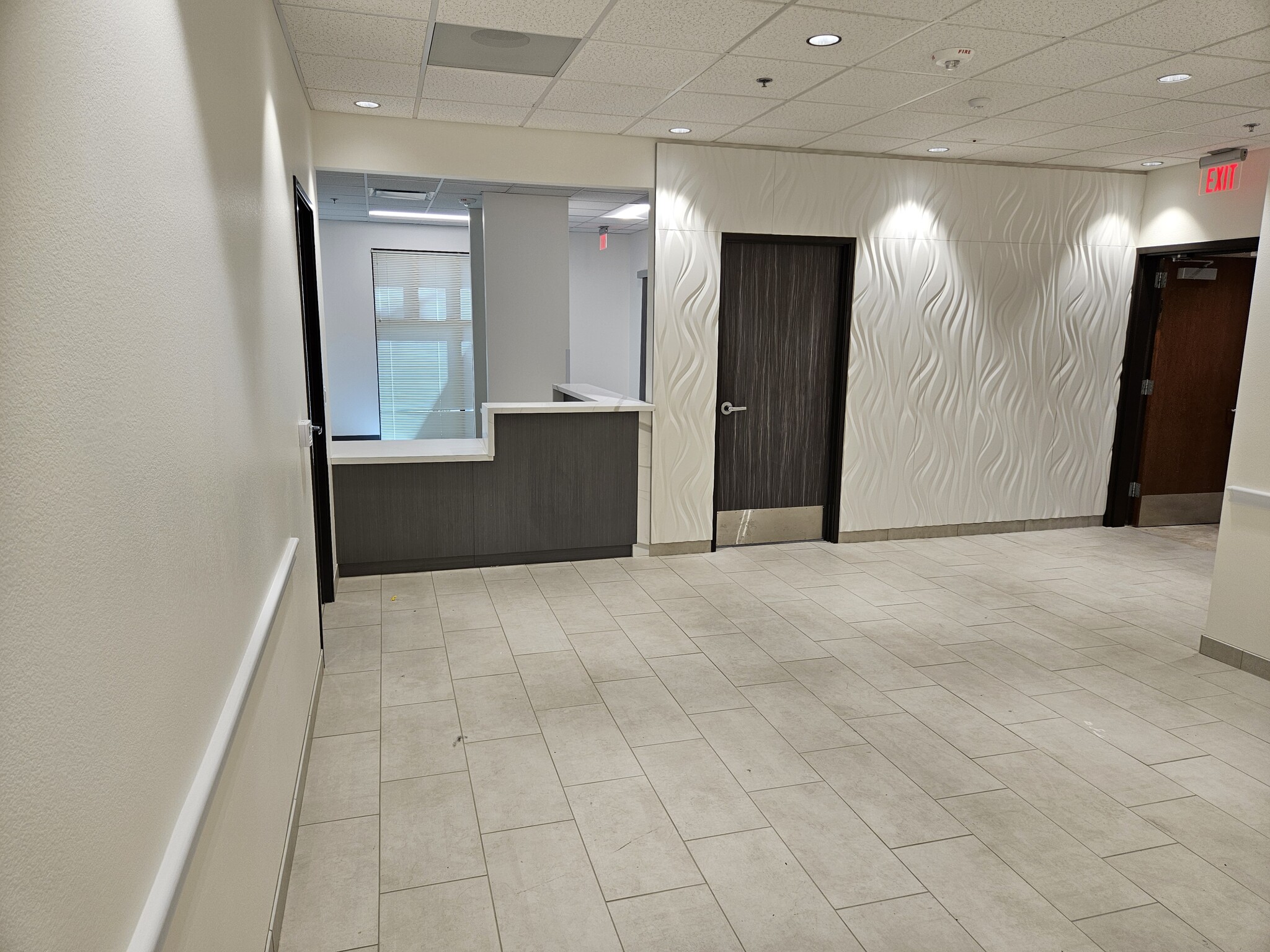 3425 Cliff Shadows Pky, Las Vegas, NV for lease Interior Photo- Image 1 of 6