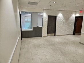 3425 Cliff Shadows Pky, Las Vegas, NV for lease Interior Photo- Image 1 of 6