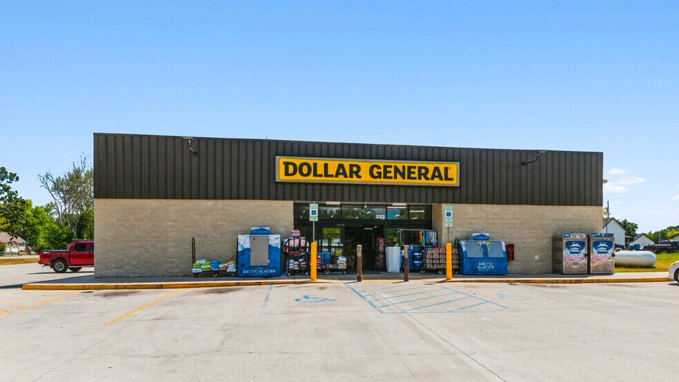 322 4th St, Taneyville, MO à vendre - Photo du bâtiment - Image 3 de 4